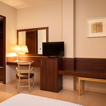 Delfina Palace Hotel Foligno Dış mekan fotoğraf