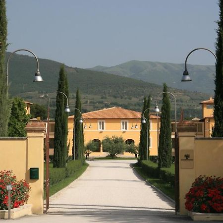 Delfina Palace Hotel Foligno Dış mekan fotoğraf