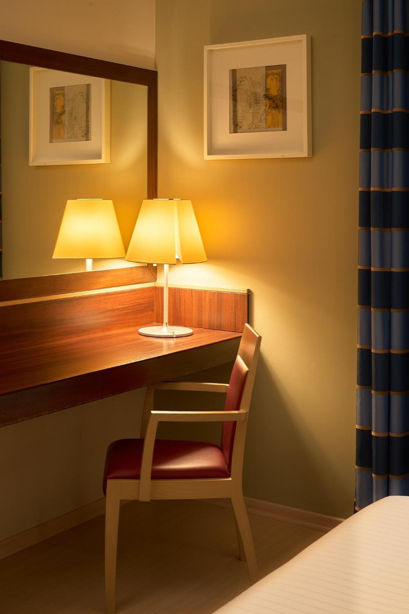 Delfina Palace Hotel Foligno Dış mekan fotoğraf