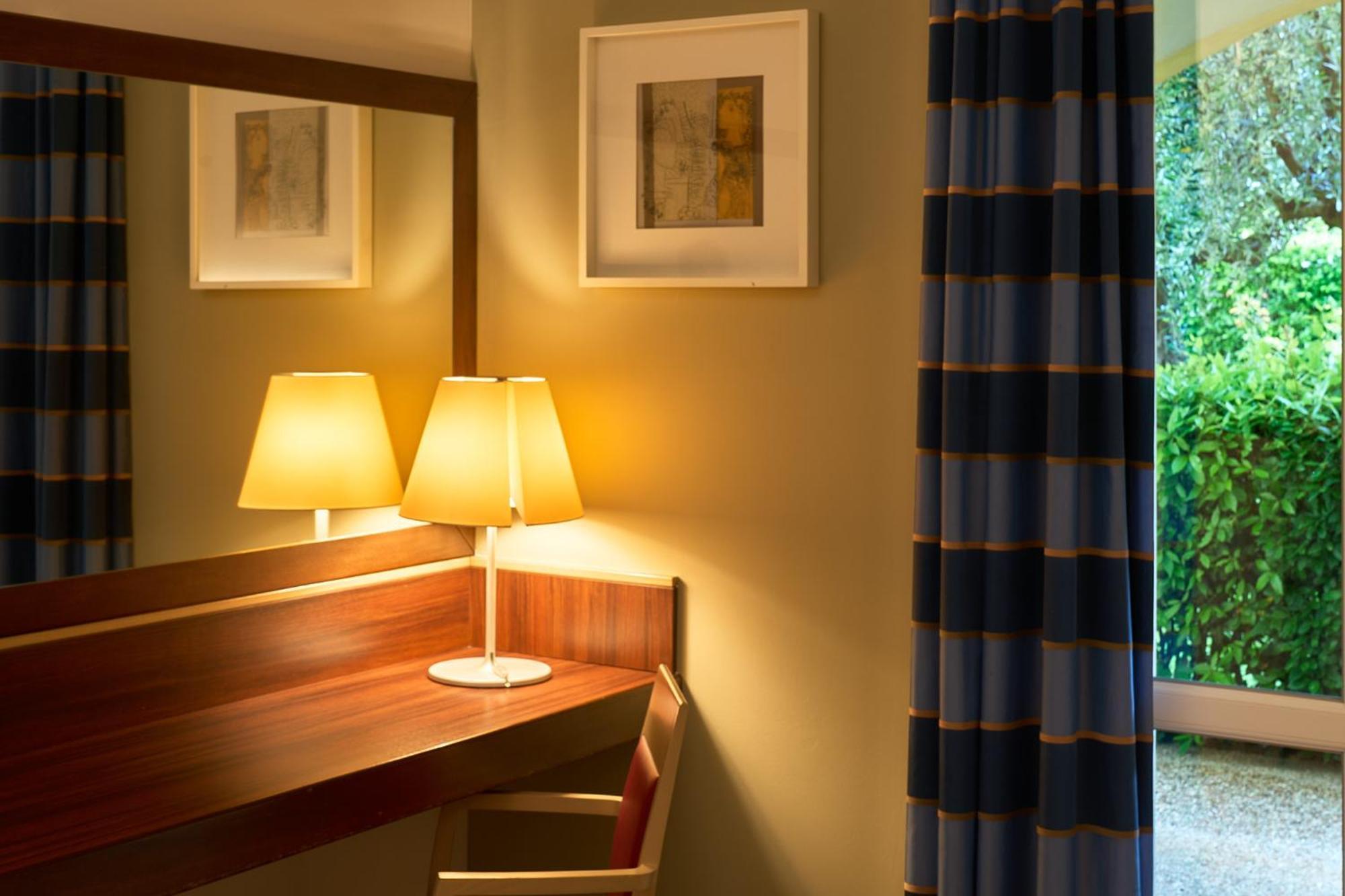 Delfina Palace Hotel Foligno Dış mekan fotoğraf
