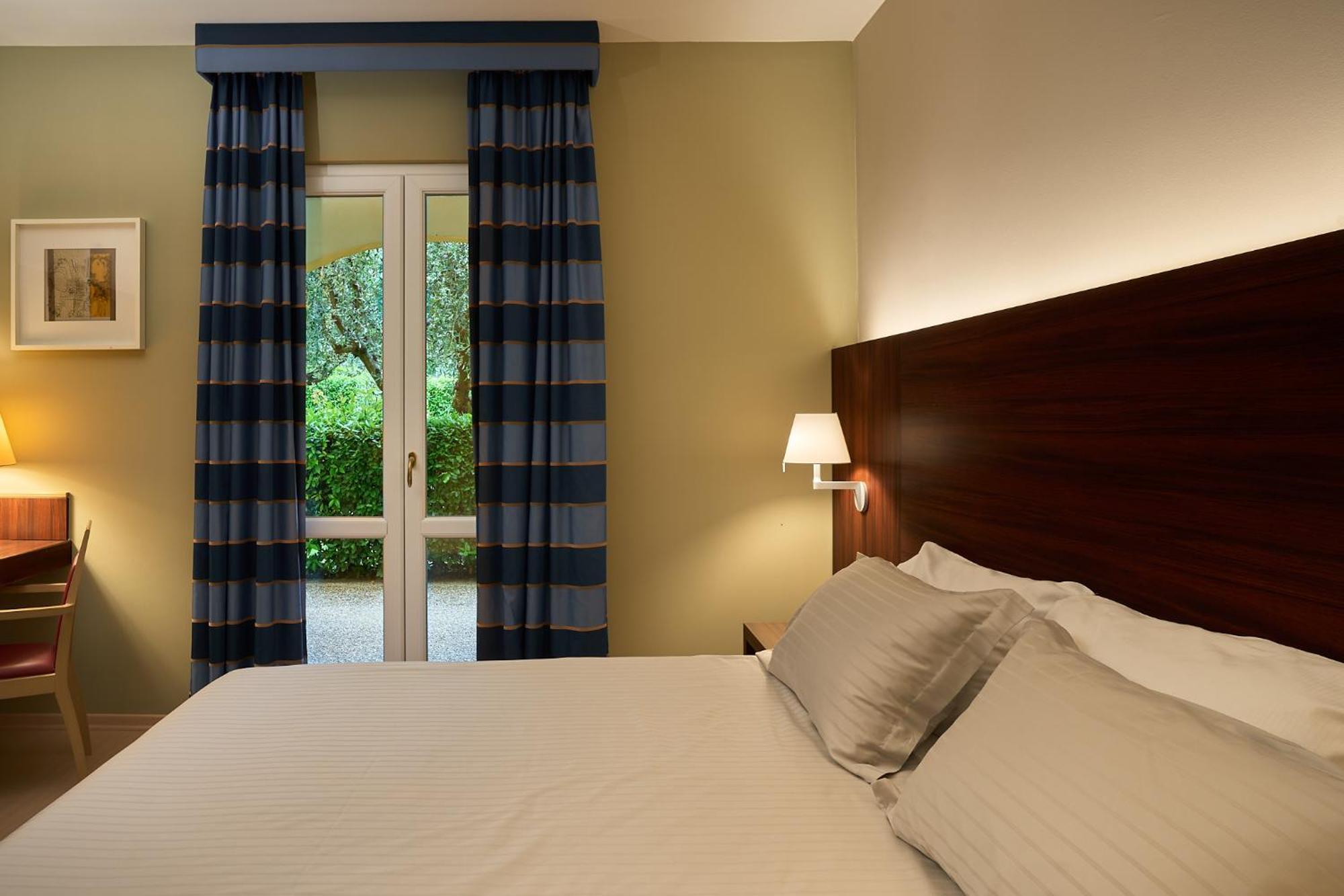 Delfina Palace Hotel Foligno Dış mekan fotoğraf